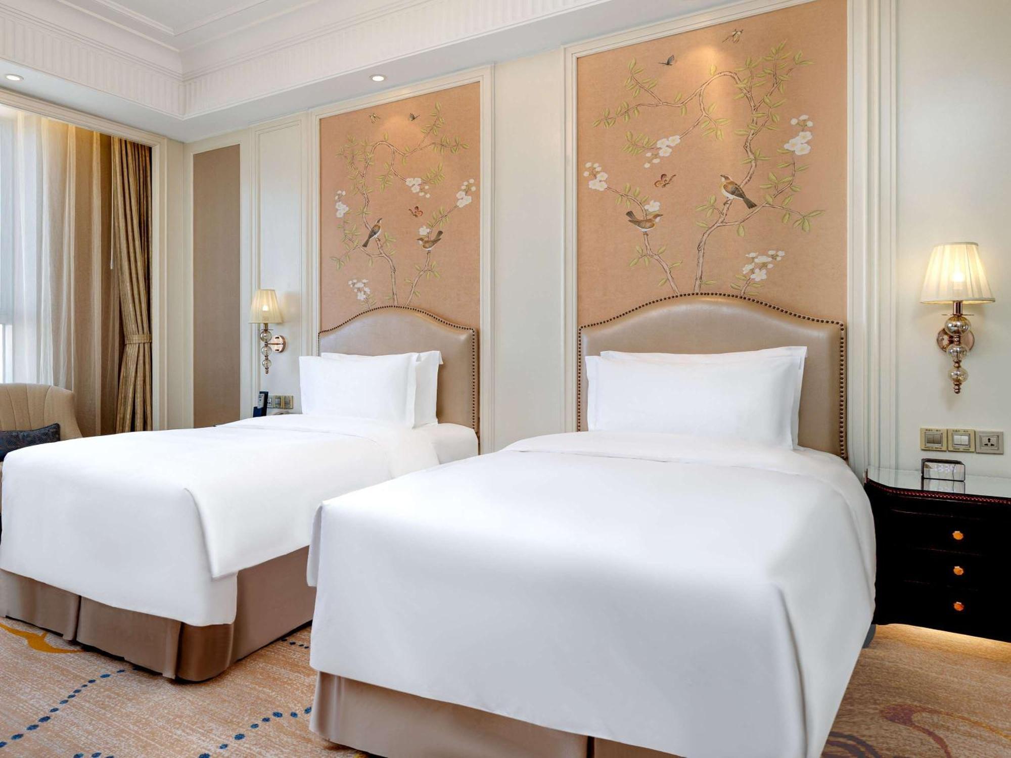 Sofitel Xining Hotell Eksteriør bilde