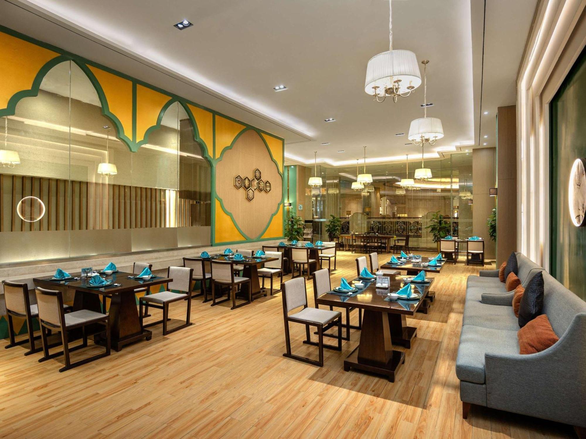 Sofitel Xining Hotell Eksteriør bilde